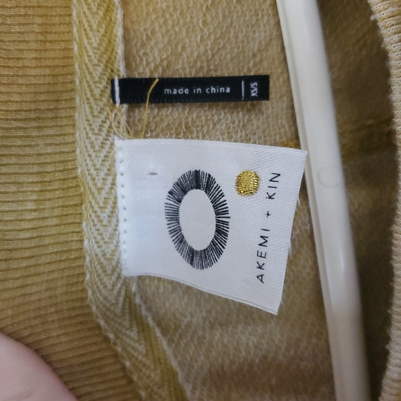 Anthropologie Akemi + Kin Bela Burnout Oversized Pullover Top Size XS/S Yellow - Picture 7 of 14